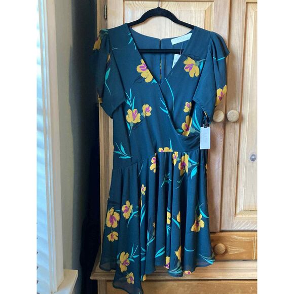 ASTR The Label | NWT Asymmetric Drop Waist Green Floral Mini Dress | Small - Picture 3 of 7